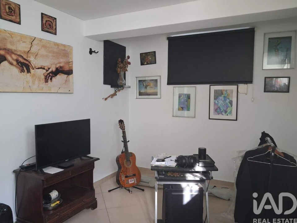Apartamento T2 para Venda em Laranjeiro e Feijó Foto 13