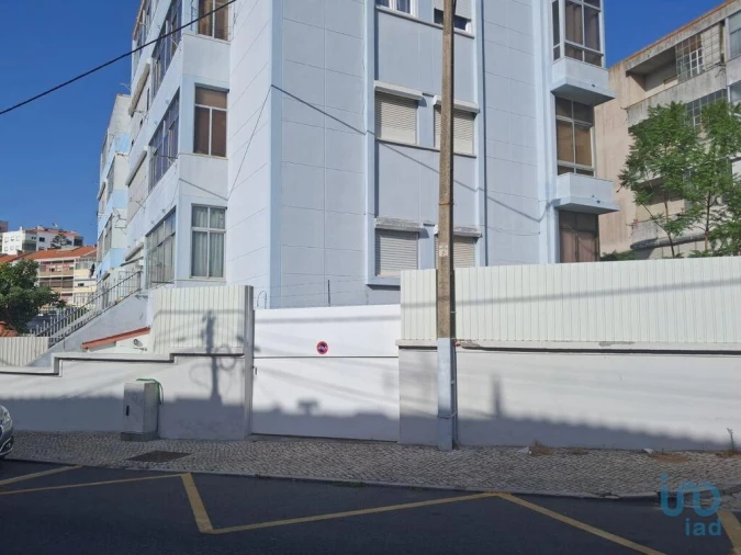 Apartamento T2 para Venda em Laranjeiro e Feijó Foto 2