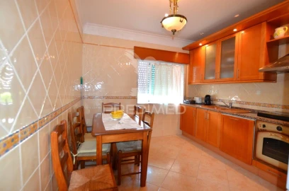 Apartamento T2 para Venda em Albufeira e Olhos de Água