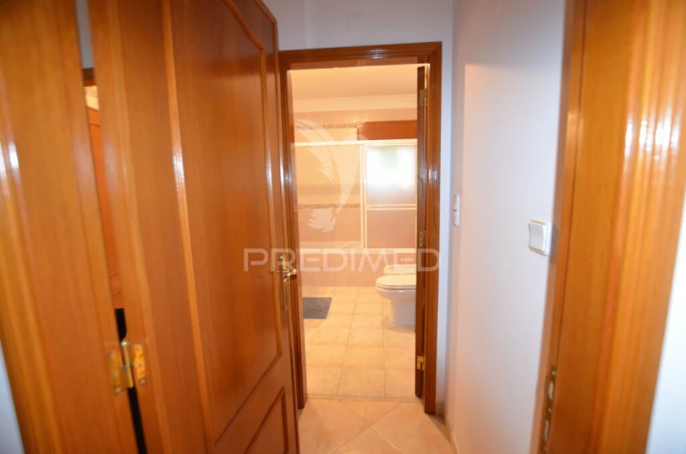 Apartamento T2 para Venda em Albufeira e Olhos de Água Foto 4