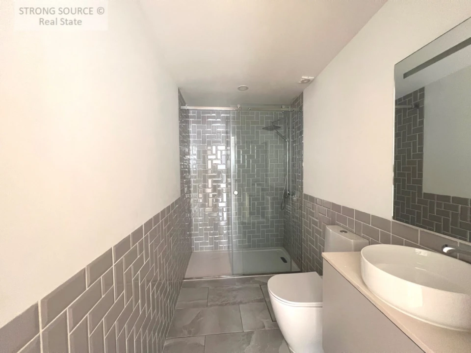 Apartamento T8 para Venda em São Vicente Foto 4