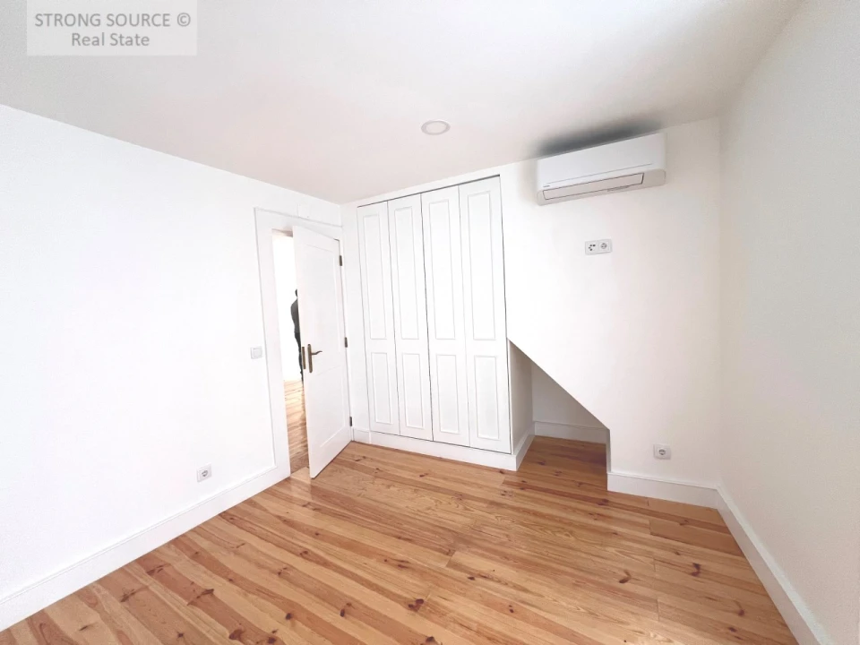 Apartamento T8 para Venda em São Vicente Foto 8