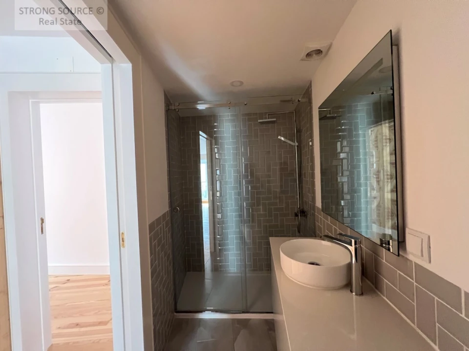 Apartamento T8 para Venda em São Vicente Foto 51