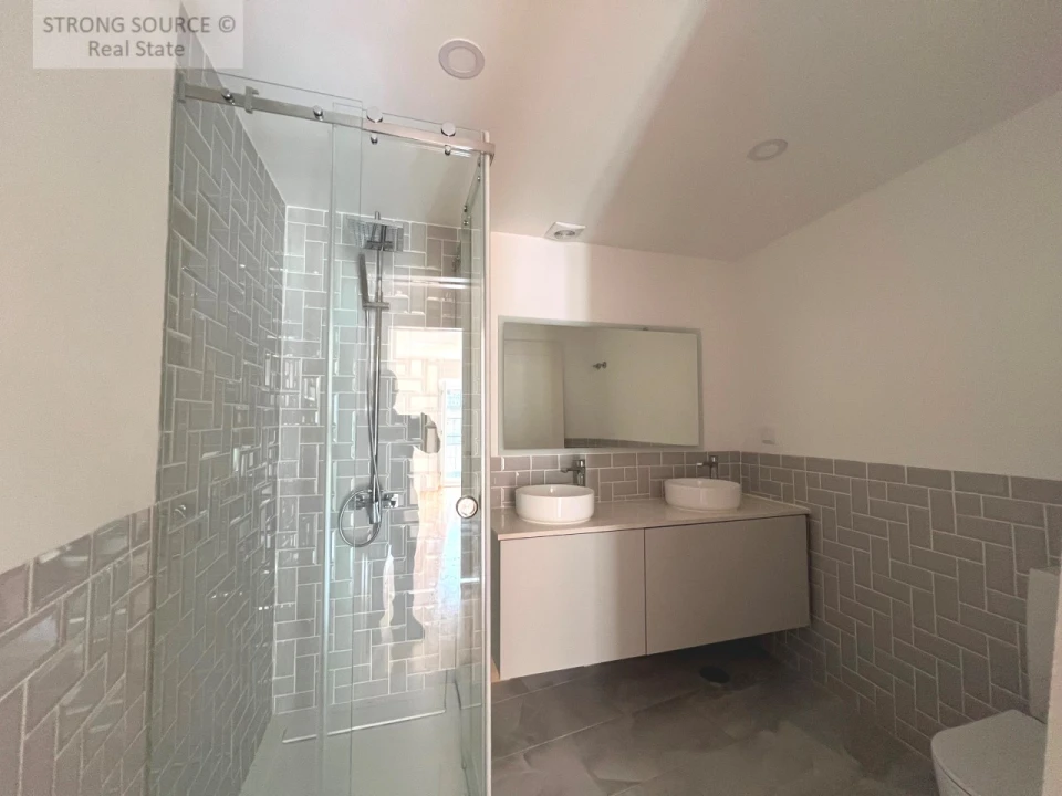 Apartamento T8 para Venda em São Vicente Foto 85