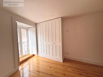 Apartamento T8 para Venda em São Vicente