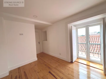 Apartamento T8 para Venda em São Vicente