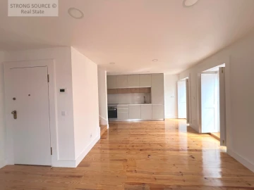 Apartamento T8 para Venda em São Vicente