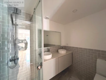 Apartamento T8 para Venda em São Vicente