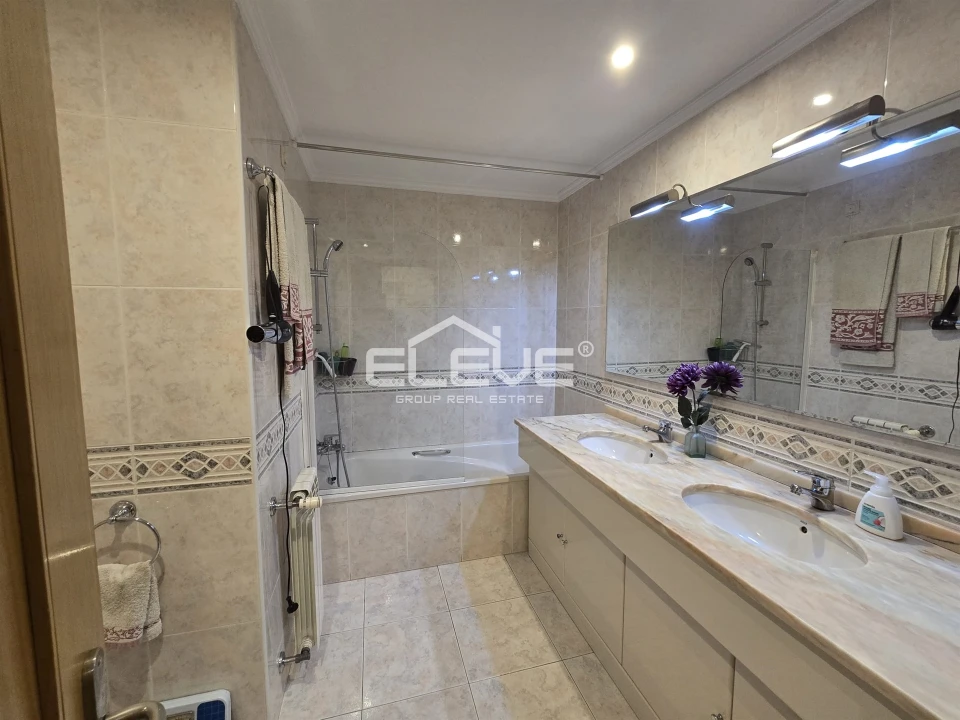 Apartamento T3 para Venda em Mafamude e Vilar do Paraíso Foto 19