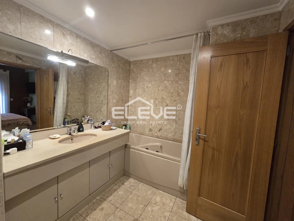 Apartamento T3 para Venda em Mafamude e Vilar do Paraíso Foto 20