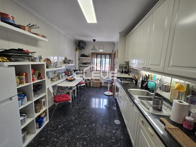 Apartamento T3 para Venda em Mafamude e Vilar do Paraíso Foto 2