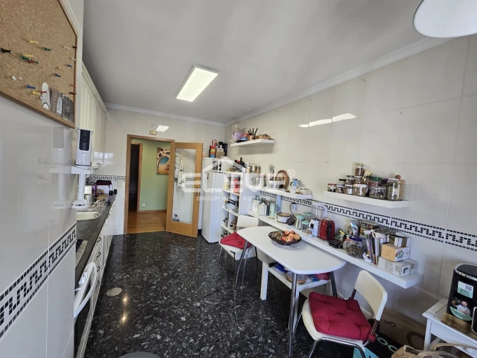 Apartamento T3 para Venda em Mafamude e Vilar do Paraíso Foto 4