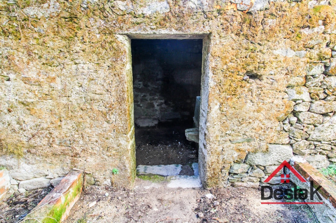 Moradia T3 para Venda em Ribeiradio Foto 12