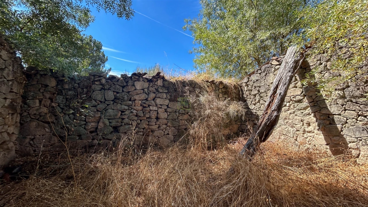 Quinta T0 para Venda em Póvoa de Rio de Moinhos e Cafede Foto 54