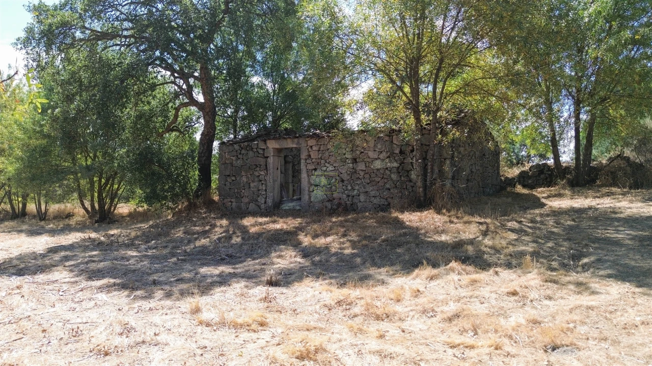 Quinta T0 para Venda em Póvoa de Rio de Moinhos e Cafede Foto 39