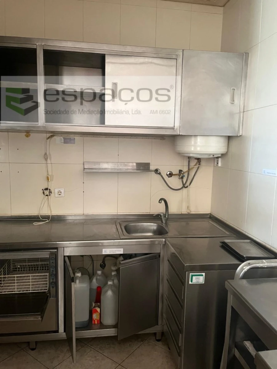Loja para Venda em Póvoa de Santa Iria e Forte da Casa Foto 17