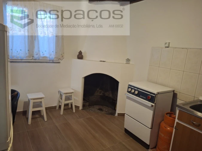 Moradia T2 para Venda em Telhado Foto 5