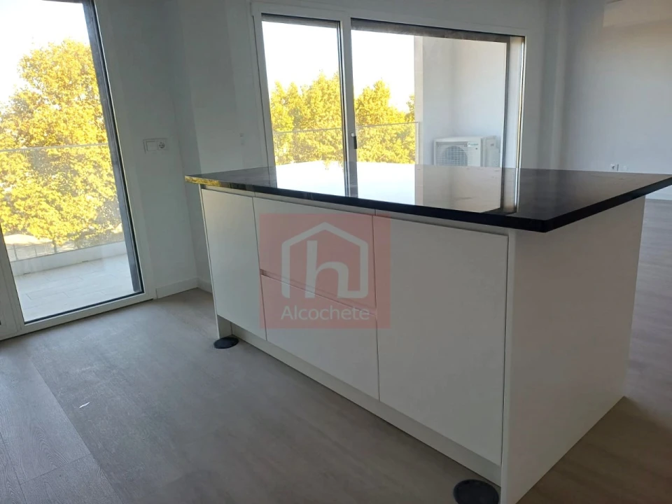 Apartamento T3 para Venda em Montijo e Afonsoeiro Foto 1