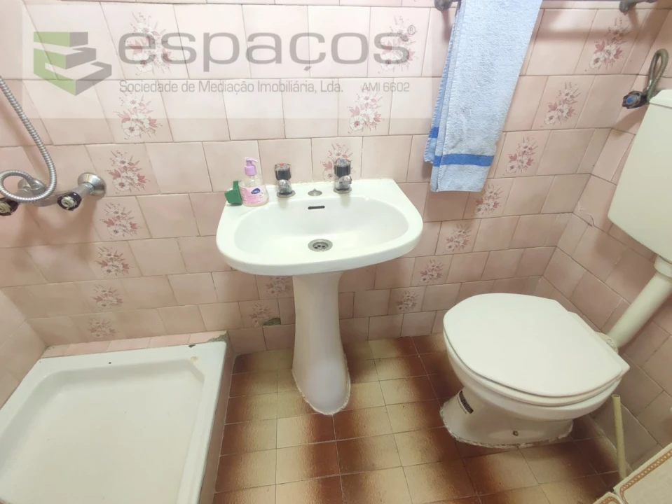 Moradia T4 para Venda em Escalos de Cima e Lousa Foto 10