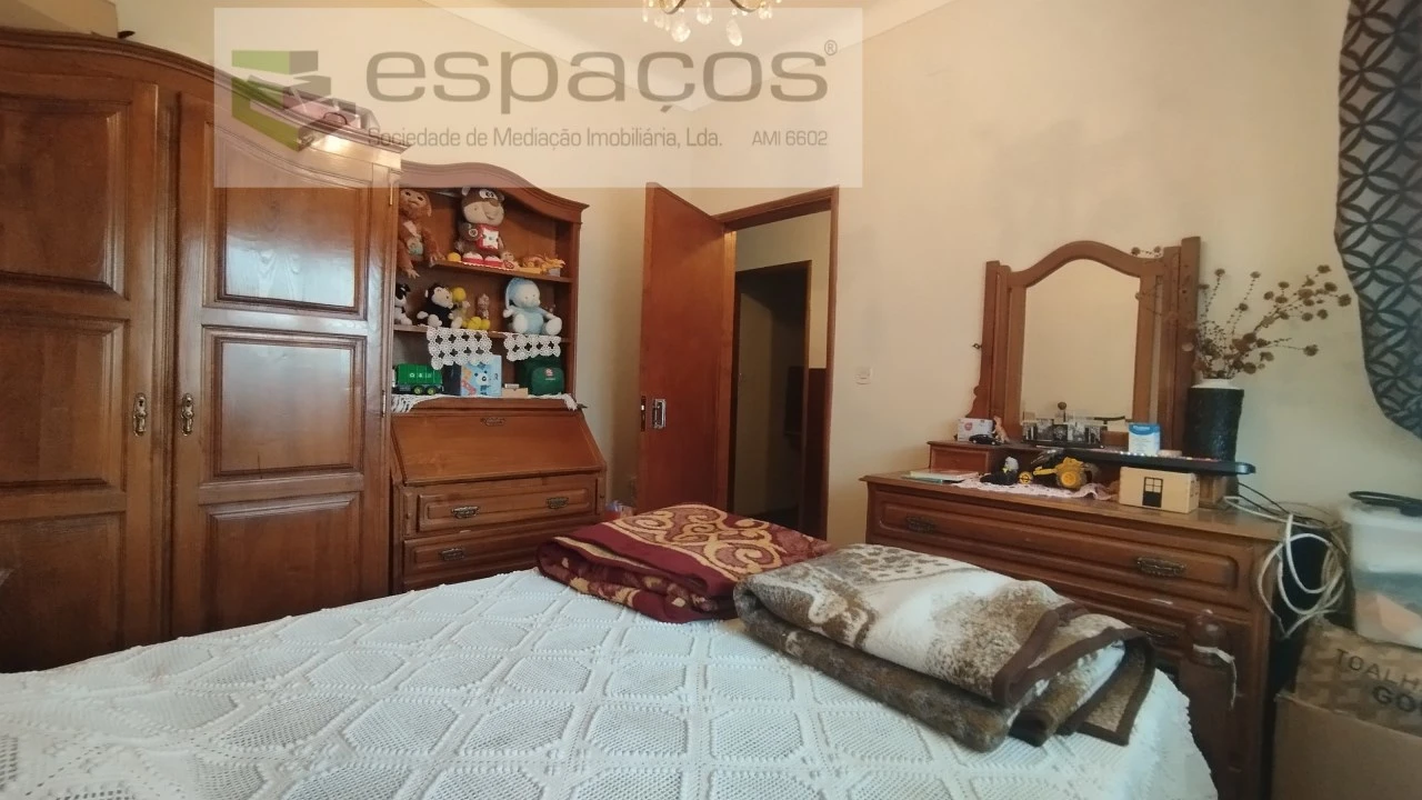 Moradia T4 para Venda em Escalos de Cima e Lousa Foto 19