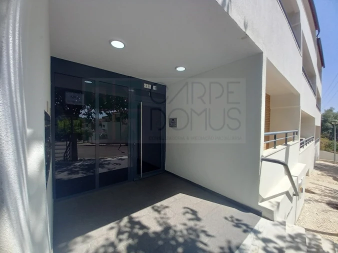 Apartamento T4 para Venda em Castanheira do Ribatejo e Cachoeiras Foto 4