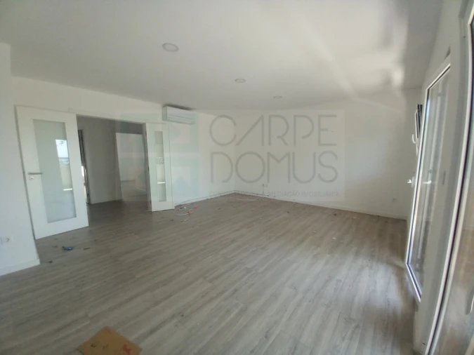 Apartamento T4 para Venda em Castanheira do Ribatejo e Cachoeiras Foto 18