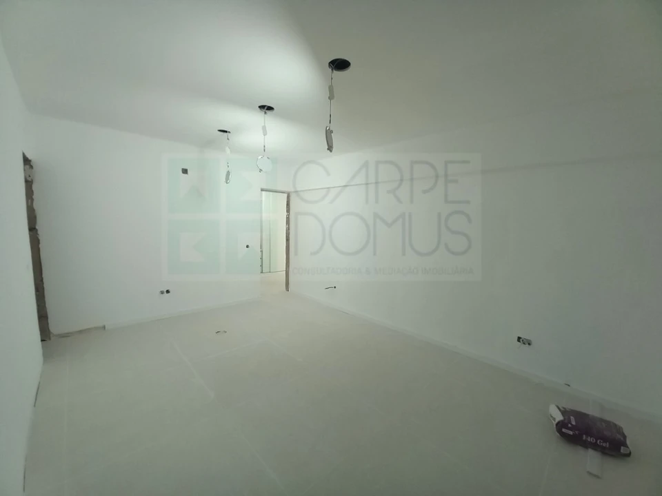Apartamento T4 para Venda em Póvoa de Santa Iria e Forte da Casa Foto 8