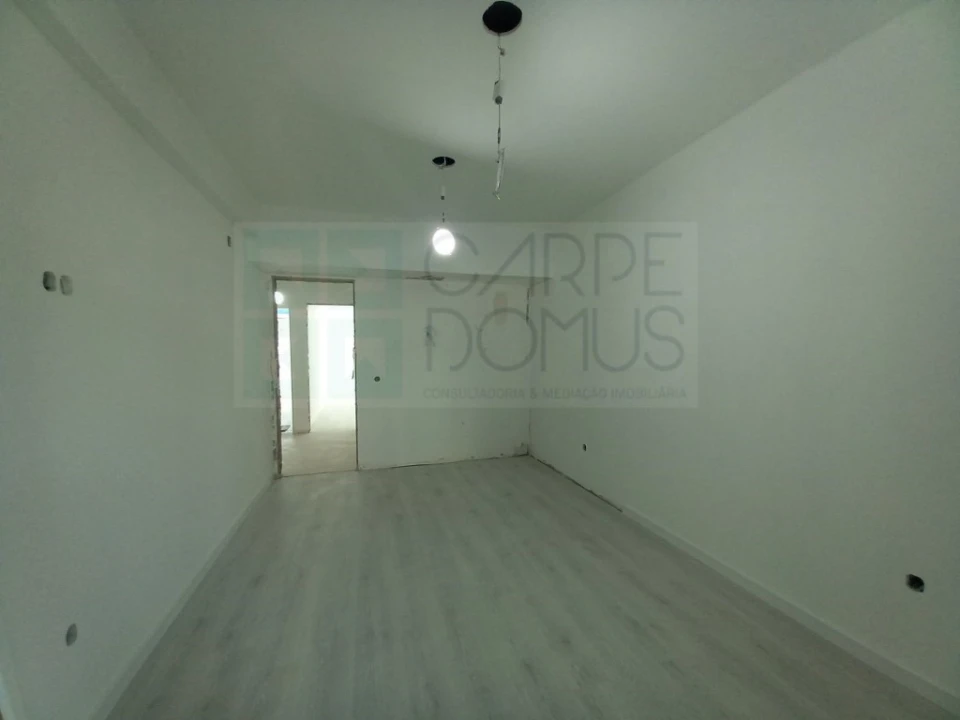 Apartamento T4 para Venda em Póvoa de Santa Iria e Forte da Casa Foto 13