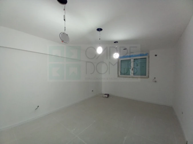 Apartamento T4 para Venda em Póvoa de Santa Iria e Forte da Casa Foto 4