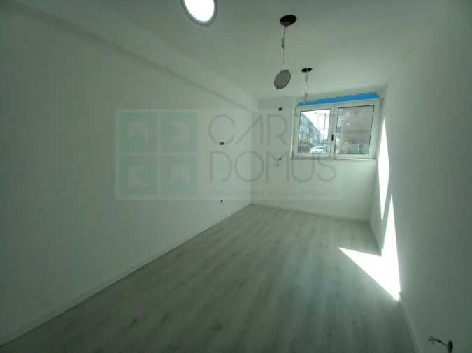 Apartamento T4 para Venda em Póvoa de Santa Iria e Forte da Casa Foto 14