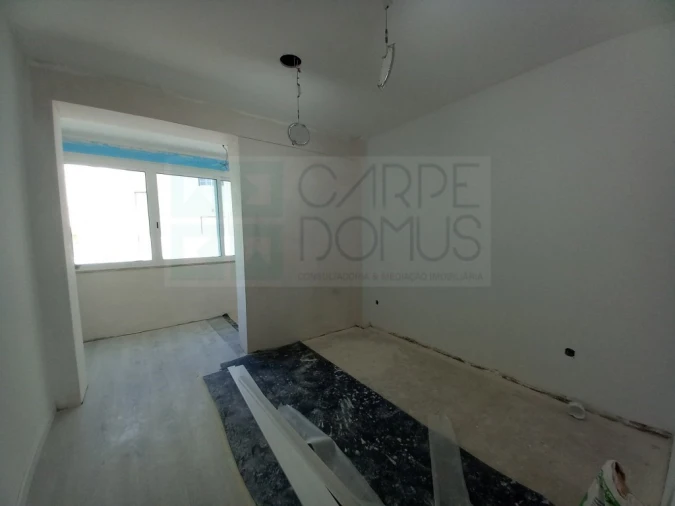 Apartamento T4 para Venda em Póvoa de Santa Iria e Forte da Casa Foto 18