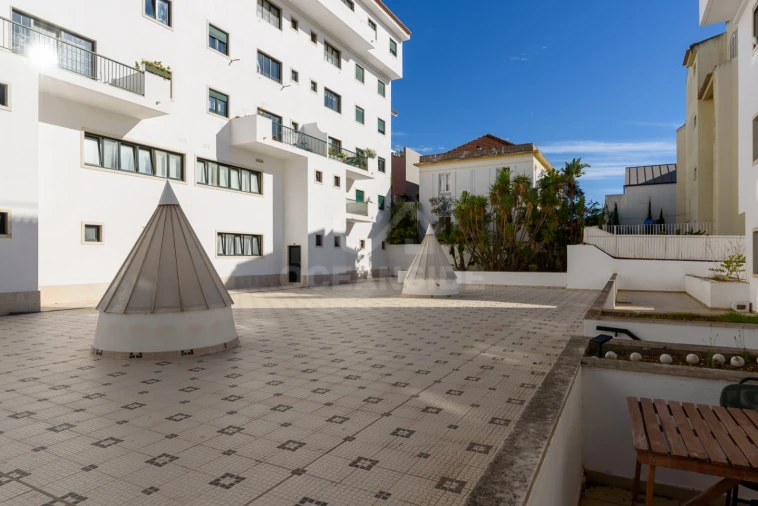 Apartamento T1 para Venda em Cascais e Estoril Foto 31