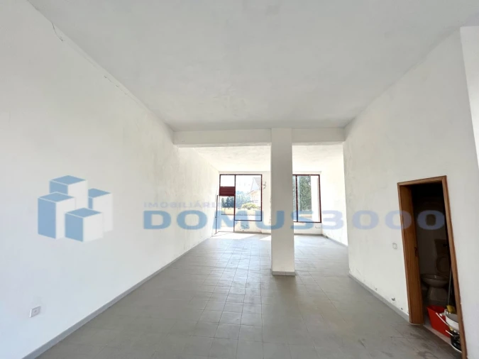 Loja para Arrendamento em Arroios Foto 2