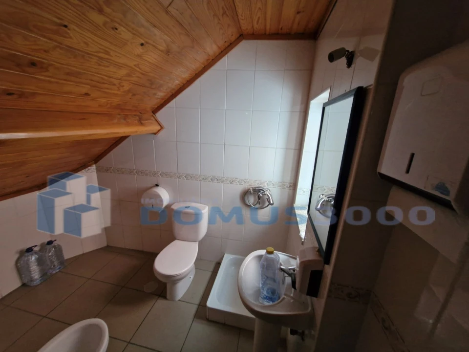 Loja para Arrendamento em Nossa Senhora da Conceição, São Pedro e São Dinis Foto 15