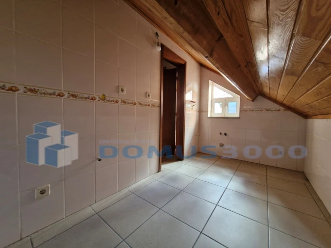 Loja para Arrendamento em Nossa Senhora da Conceição, São Pedro e São Dinis Foto 16