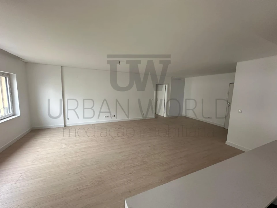 Apartamento T2 para Venda em Malveira e São Miguel de Alcainça Foto 3