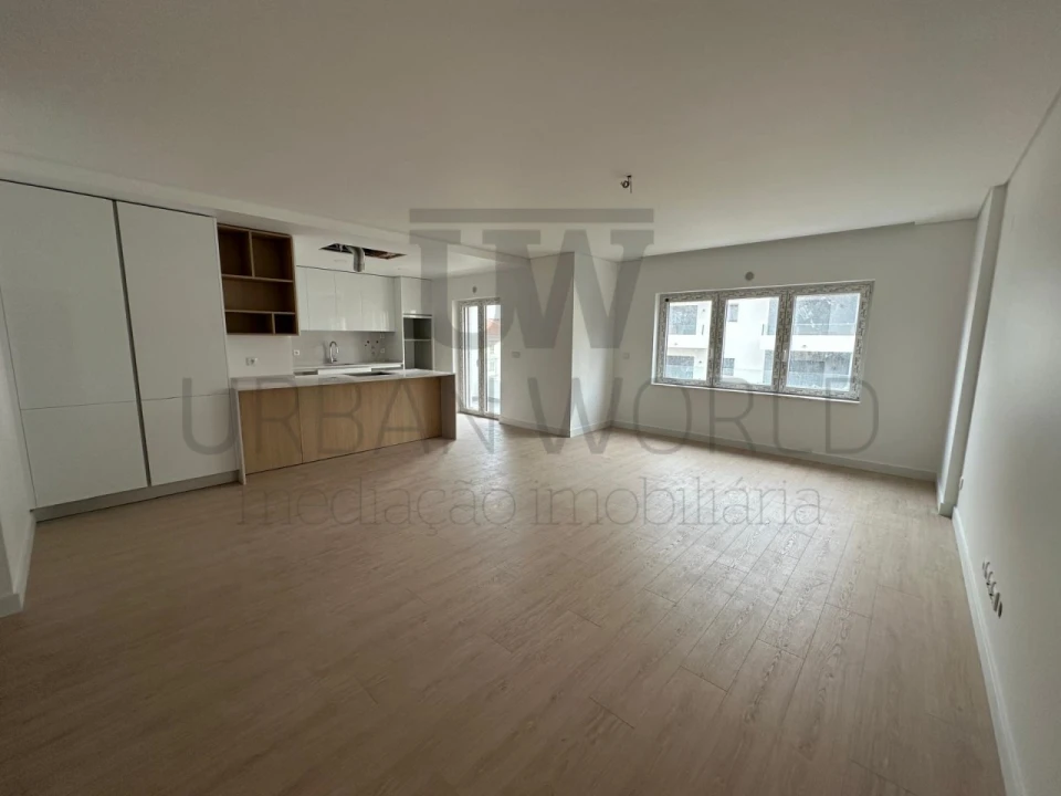 Apartamento T2 para Venda em Malveira e São Miguel de Alcainça Foto 1