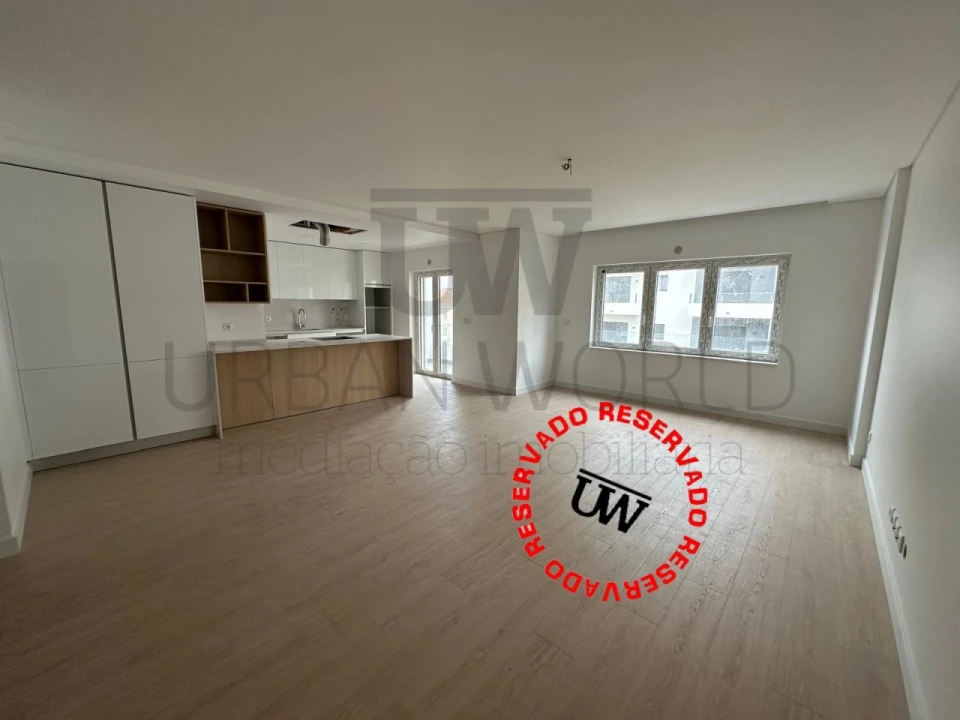 Apartamento T2 para Venda em Malveira e São Miguel de Alcainça Foto 1