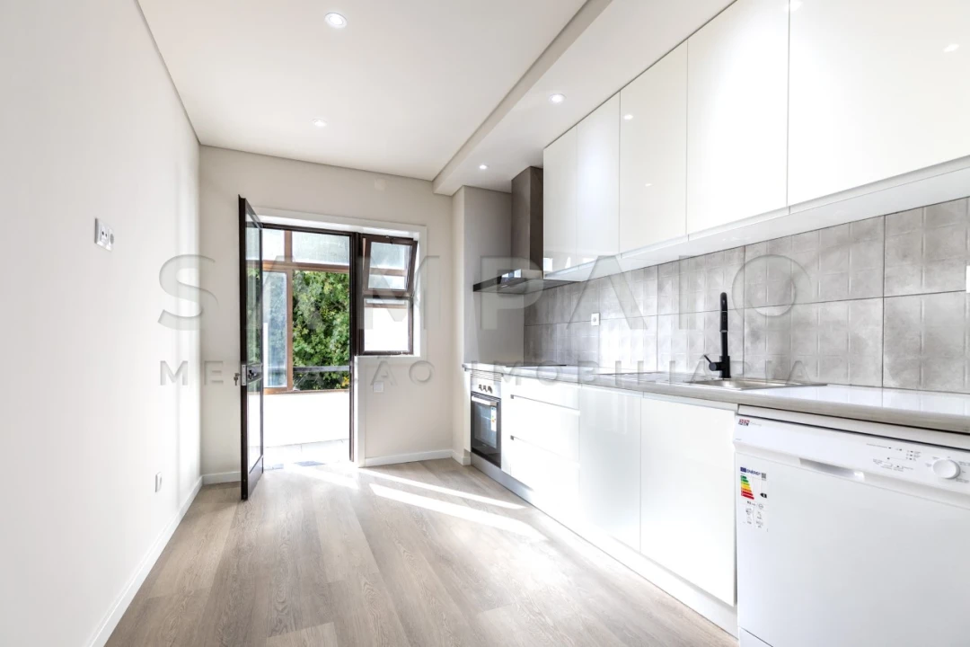 Apartamento T2 para Venda em Ermesinde Foto 1