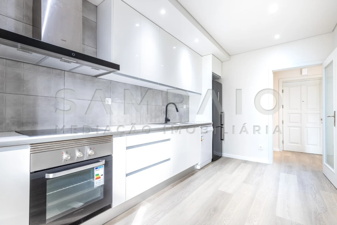 Apartamento T2 para Venda em Ermesinde Foto 3