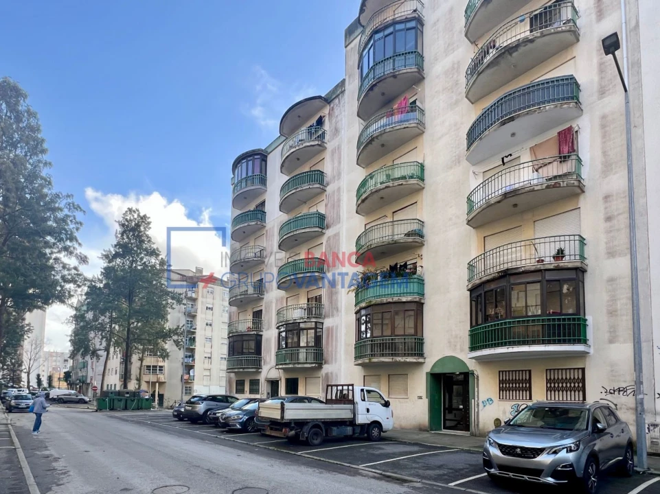 Apartamento T2 para Venda em Algueirão-Mem Martins Foto 3