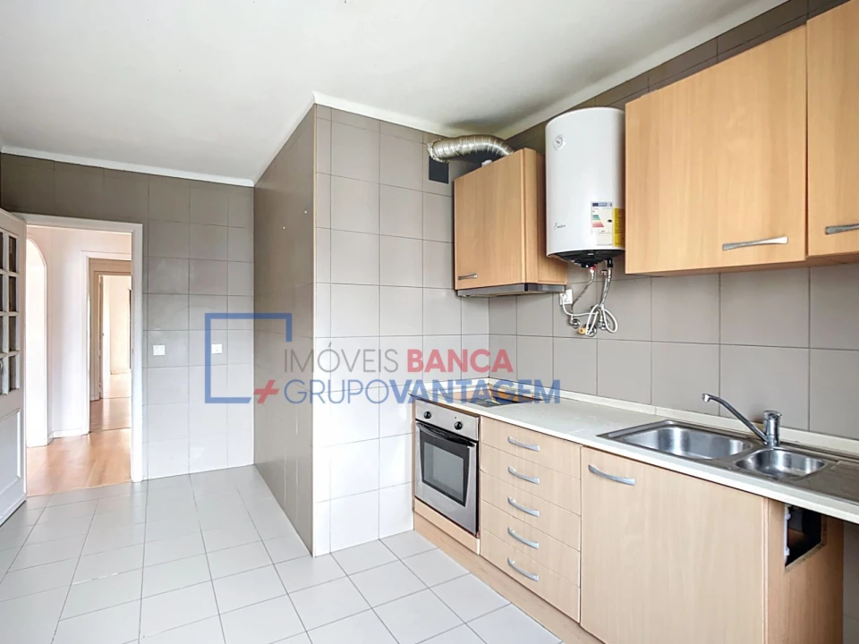 Apartamento T2 para Venda em Algueirão-Mem Martins Foto 21
