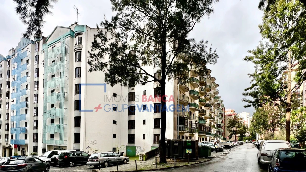 Apartamento T2 para Venda em Algueirão-Mem Martins Foto 24
