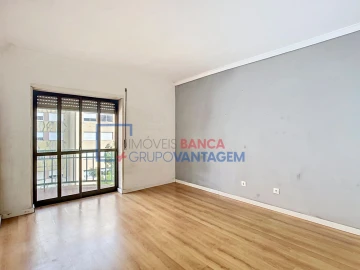 Apartamento T2 para Venda em Algueirão-Mem Martins