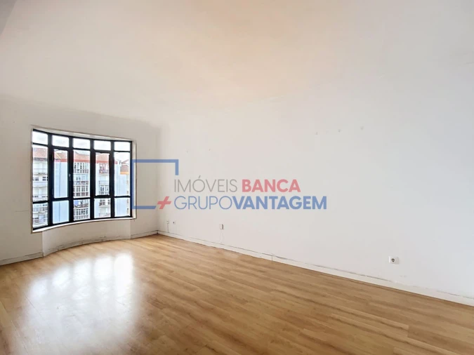 Apartamento T2 para Venda em Algueirão-Mem Martins Foto 7