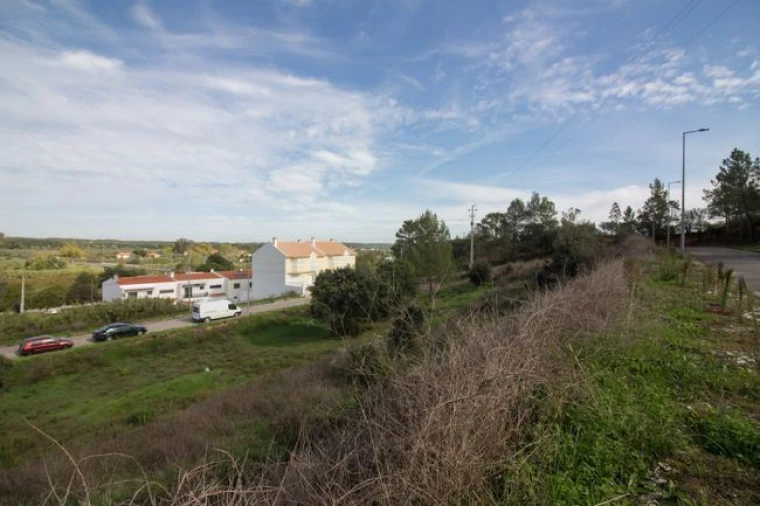 Terreno para Venda em Ota Foto 9