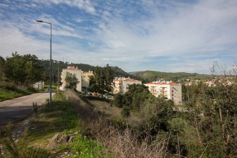 Terreno para Venda em Ota Foto 26