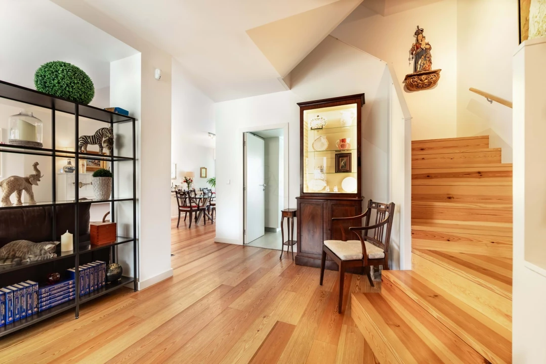 Moradia T6 para Venda em Alcabideche Foto 13