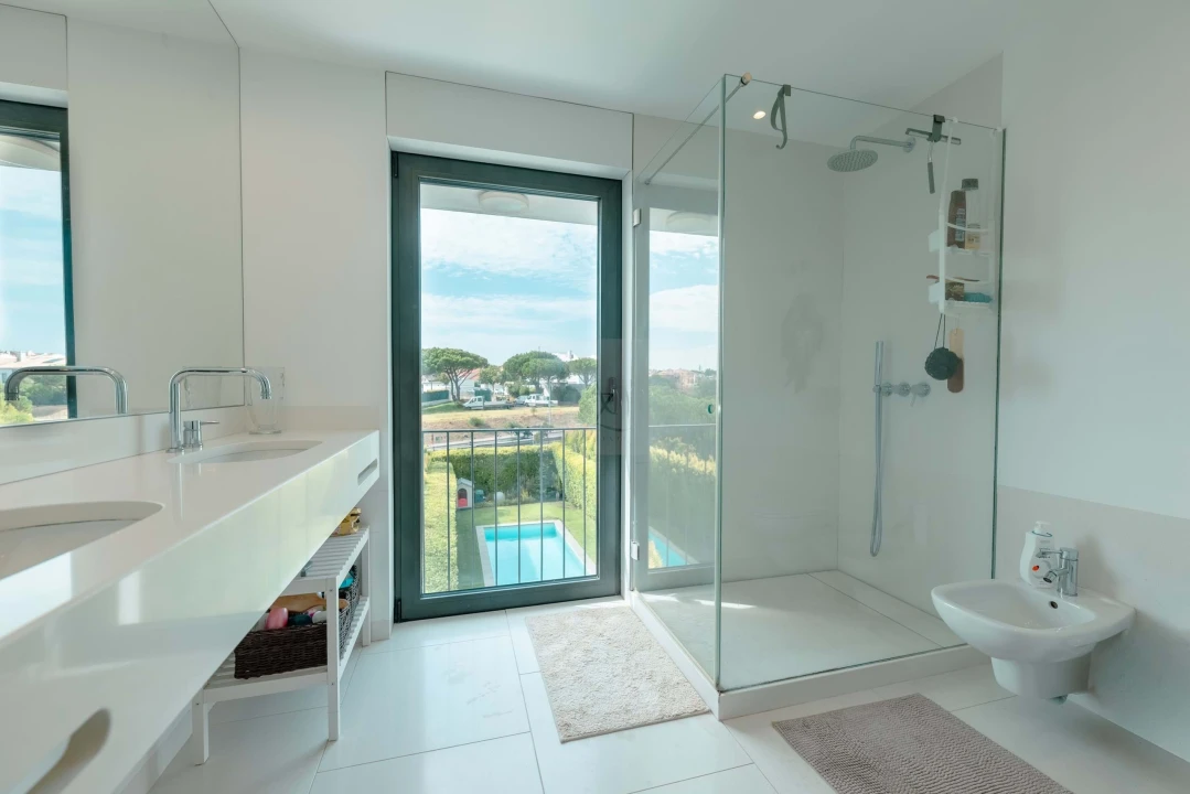 Moradia T6 para Venda em Alcabideche Foto 17