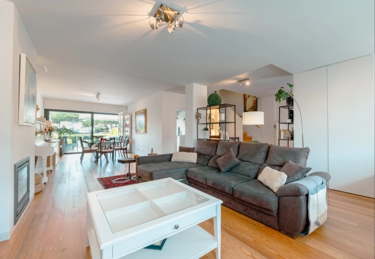 Moradia T6 para Venda em Alcabideche Foto 3